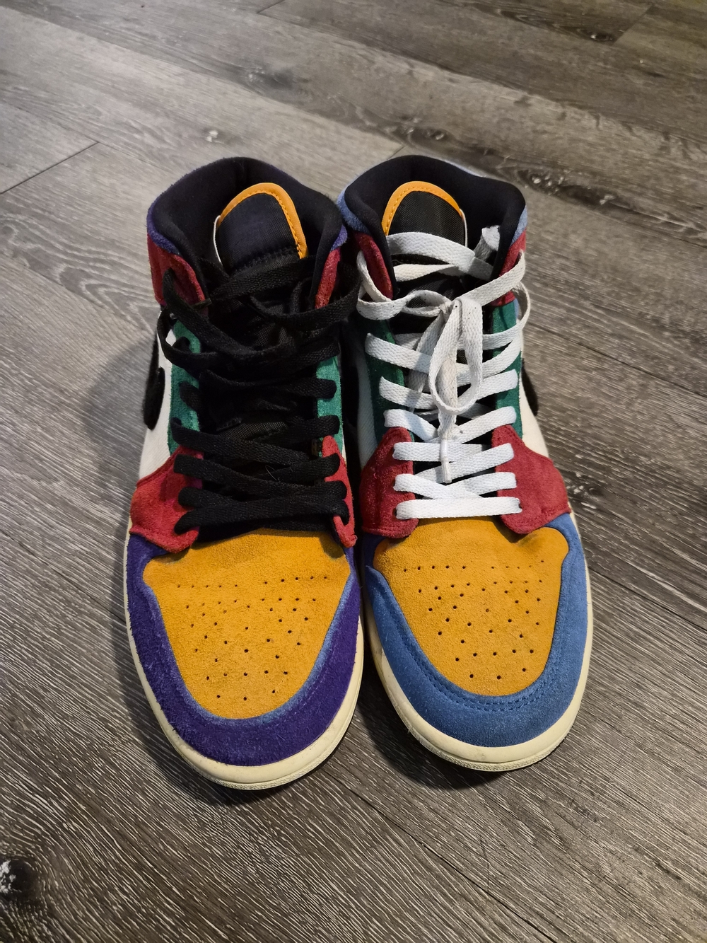 Air Jordan 1 Mid SE "Multi-Color / Lightbulb" – Size 9.5 Men (W11)